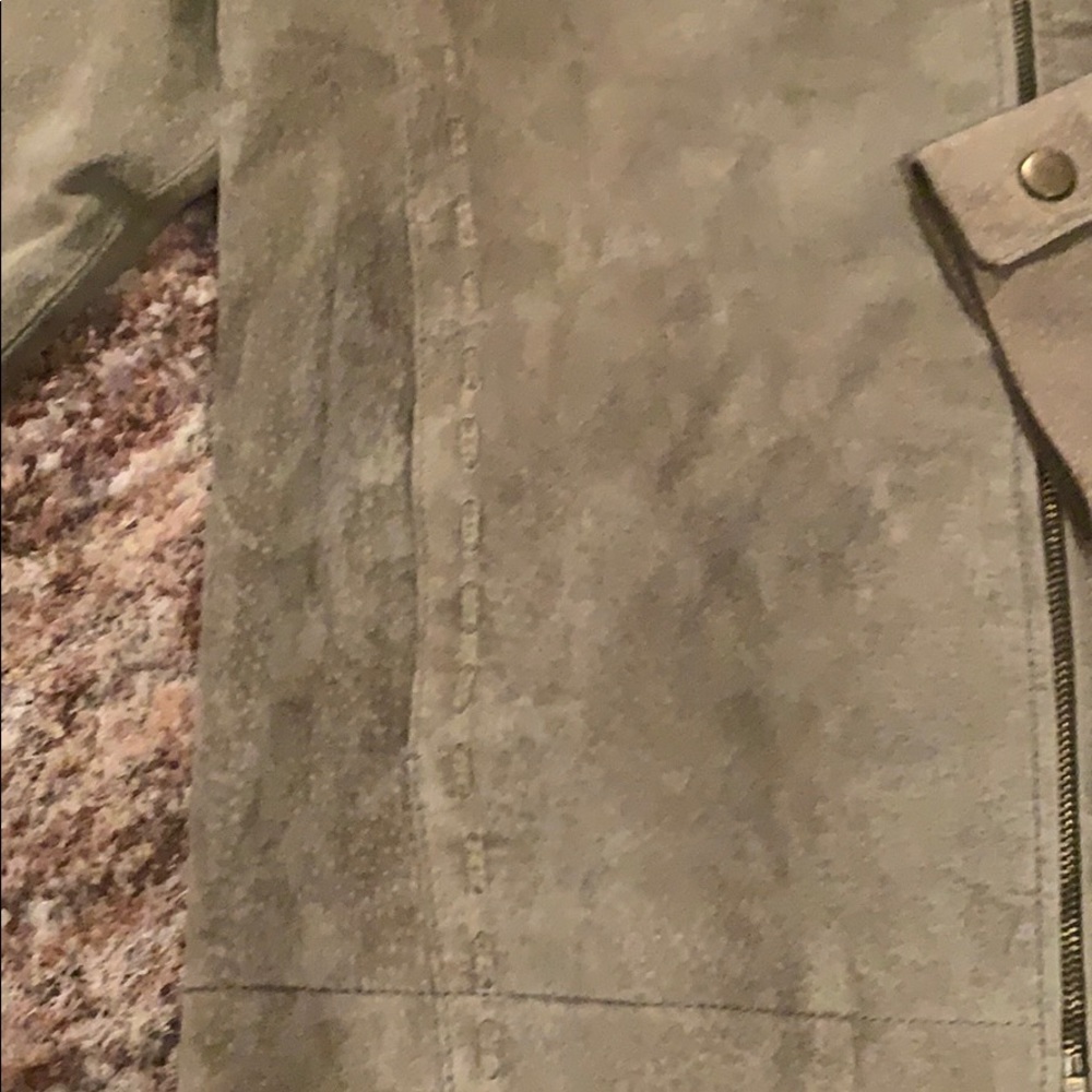 Jacket - Picture 2 of 4